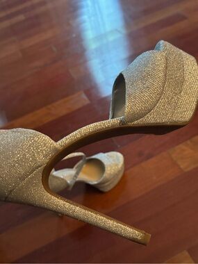 Gianni Bini Silver Glitter Platform High Heels